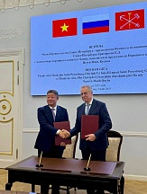 6 мая 2025 г. и.о. представителя МИД России в Санкт-Петербурге М.Г.Полетаев принял участие в рабочей встрече с заместителем Председателя Народного комитета Ханоя Социалистической Республики Вьетнам Нгуен Мань Куеном