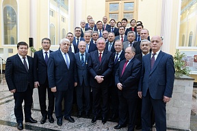 Дипломатический корпус посетил Межпарламентскую Ассамблею СНГ Дипломатический корпус посетил Межпарламентскую Ассамблею СНГ